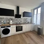 Curie - Appart neuf Clim&Parking avec extérieur